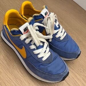 Nike Waffle Trainer 2, Size 3.5